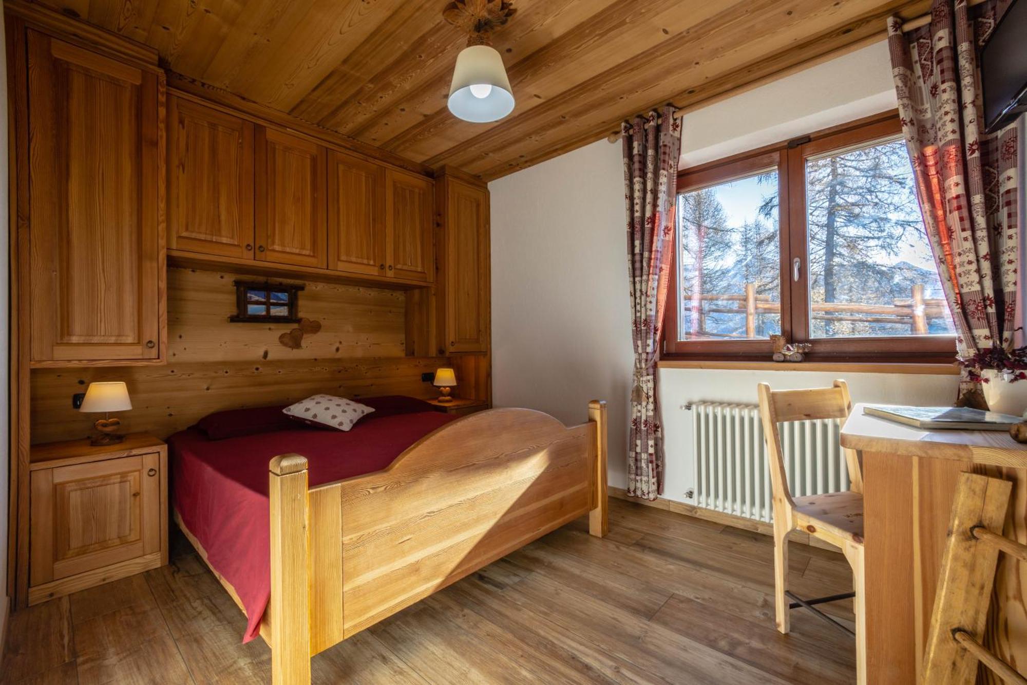 Le Coin Des Melezes - Nature & Trek - Camere In Baita Di Montagna Брюссон Экстерьер фото